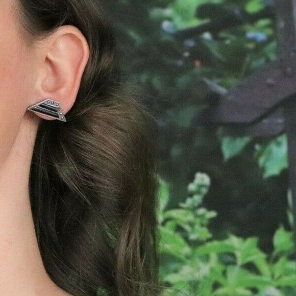 Sterling Silver Onyx and Marcasite Earrings Stud Post Earrings - Picture 2 of 9